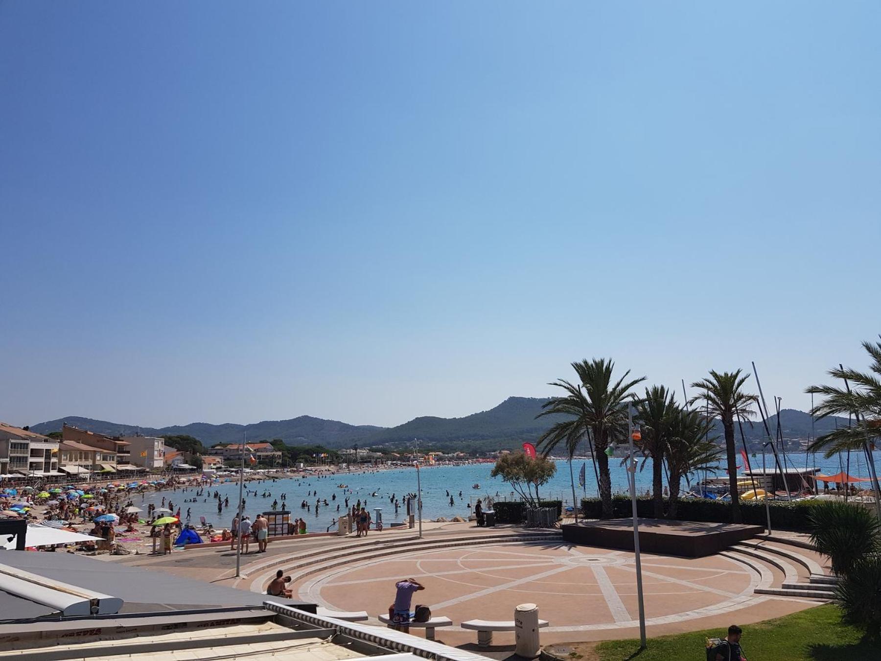 Apartament Les Pieds Dans L'Eau Saint-Cyr-sur-Mer Zewnętrze zdjęcie