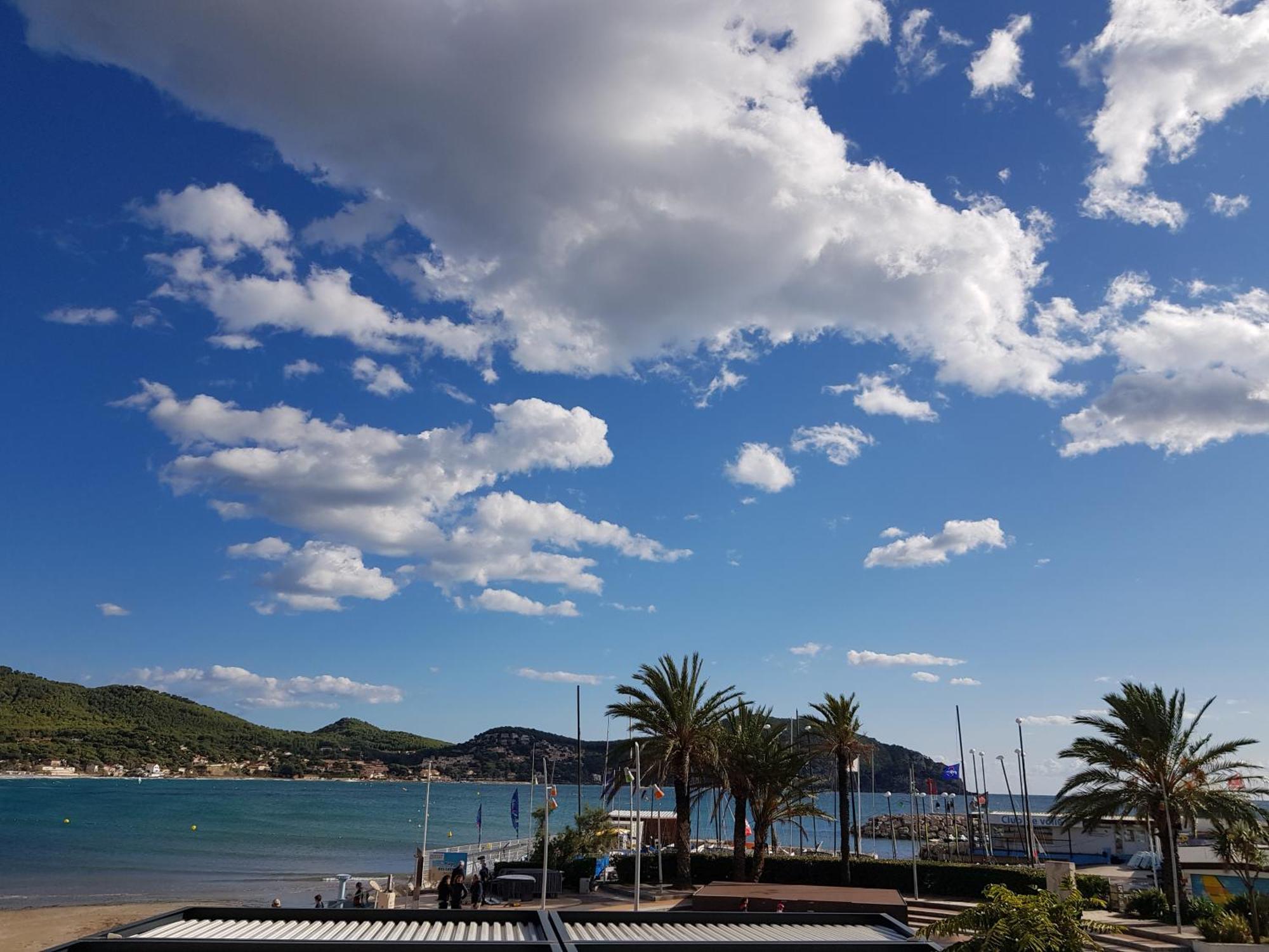 Apartament Les Pieds Dans L'Eau Saint-Cyr-sur-Mer Zewnętrze zdjęcie