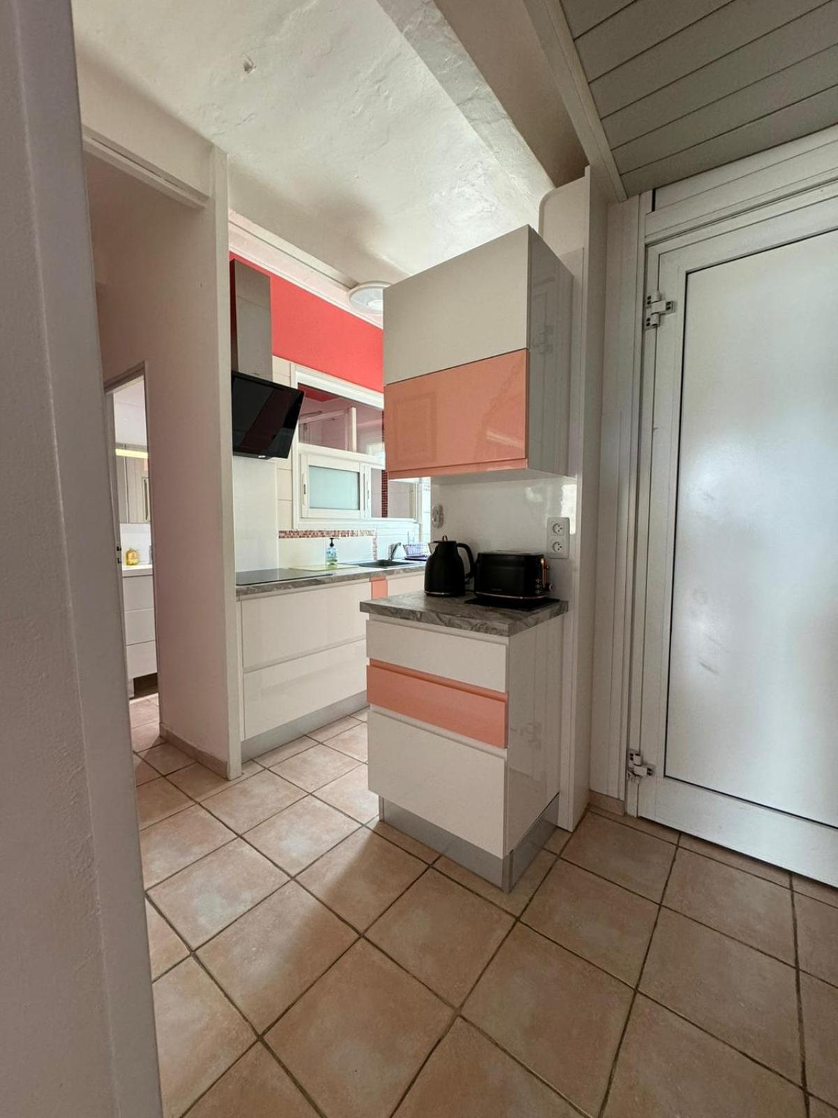 Apartament Les Pieds Dans L'Eau Saint-Cyr-sur-Mer Zewnętrze zdjęcie